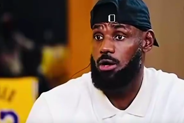 深圳配资门户 央视专访詹姆斯完整版：白岩松感谢老詹6年前为中国说话